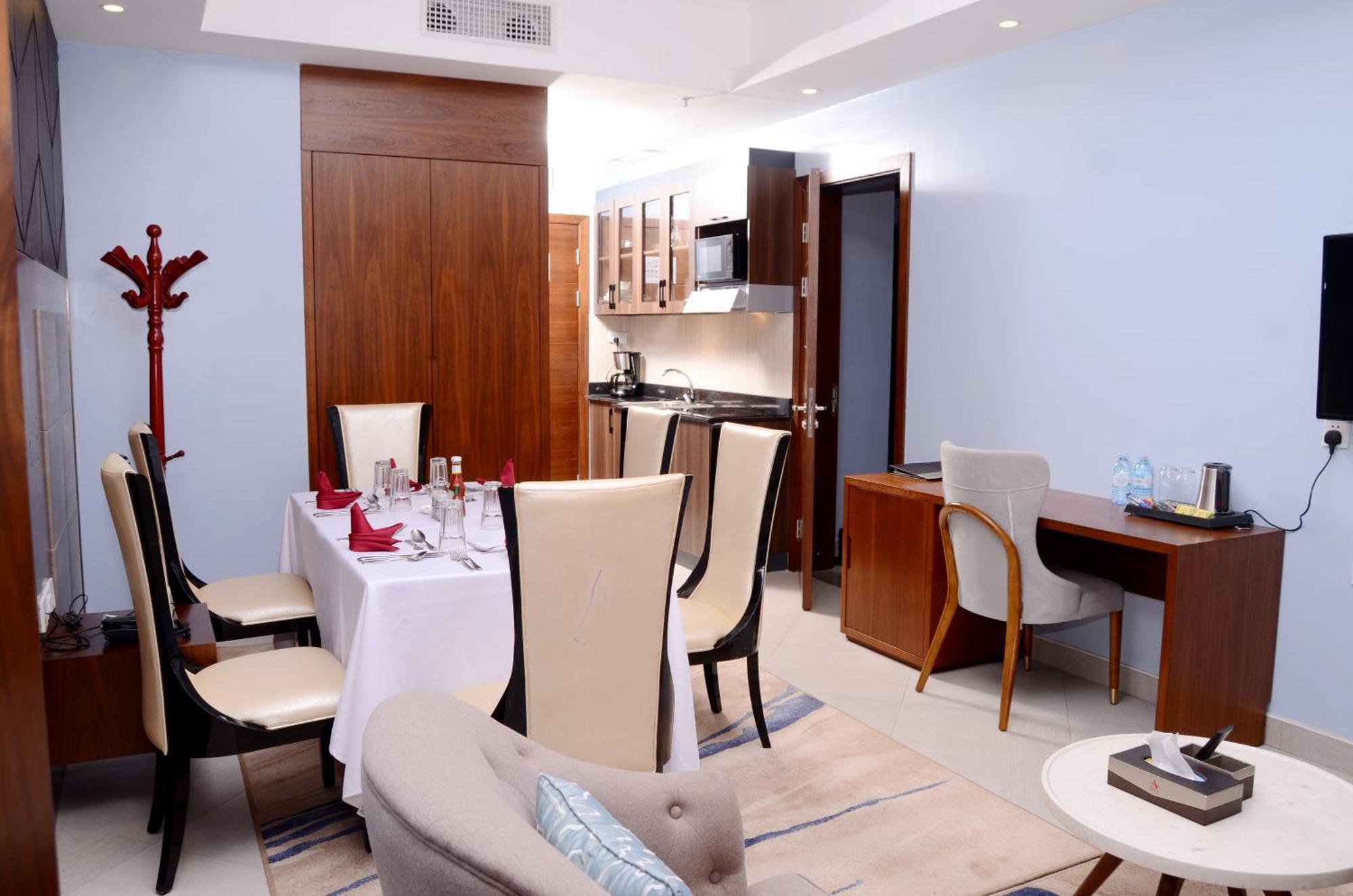 אנטבה Admas Grand Hotel מראה חיצוני תמונה